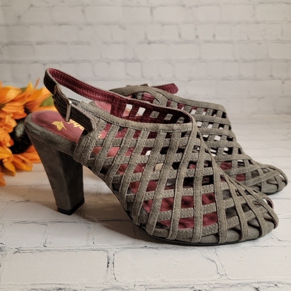 Anthropology Farylrobin Gray Suede Cage Sandles Size 7 - Picture 1 of 7